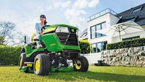 X300 Series Lawn Tractors 